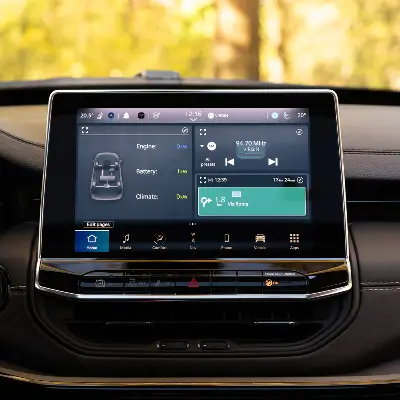 immagine approfondimento SISTEMA INFOTAINMENT UCONNECT™